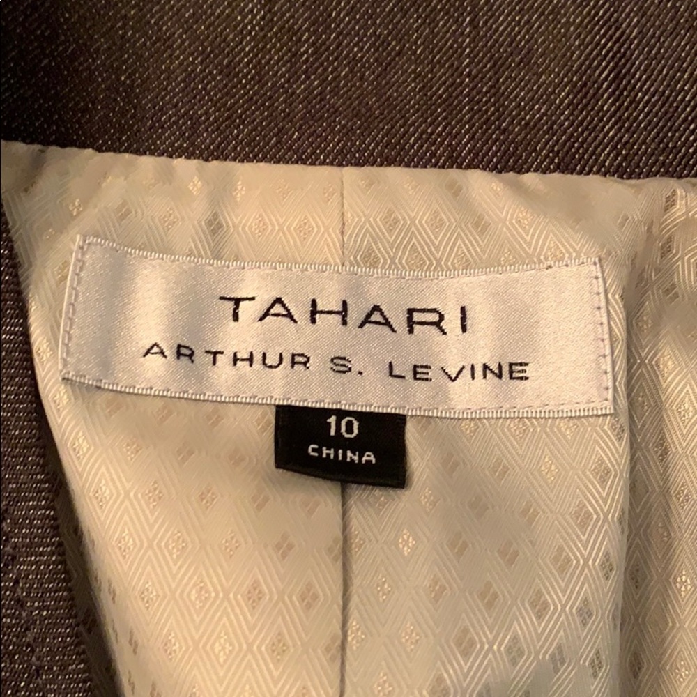 Tahari Solid Single Button Pant Suit Olive Green - Picture 8 of 16